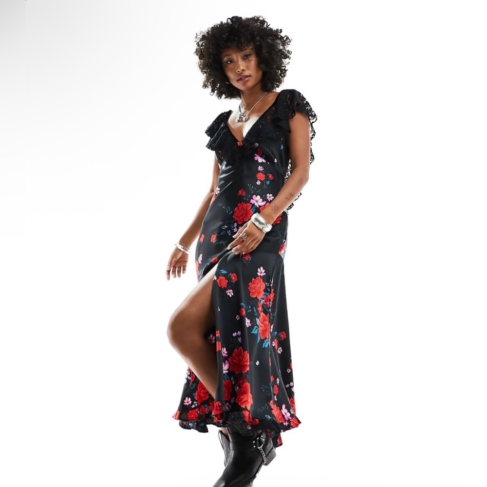 Free People Warm Hearts Midi Dress Black & Red Floral Satin Small NWOT